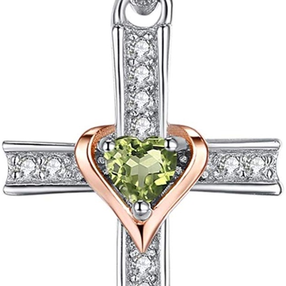 💎 Peridot Heart Cross Pendant - 925 Sterling Silver - Picture 5 of 7